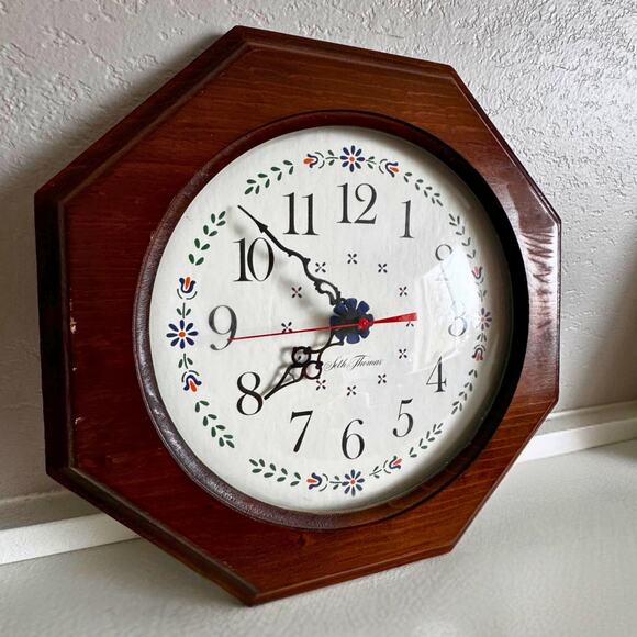 Vintage Seth Thomas “Amelia” Octagon Wall Clock – Folk Art Floral – Wood Frame - Picture 9 of 11